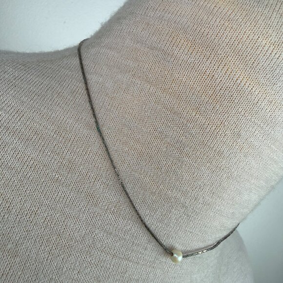 Gold Tone w/ Faux Pearl Station Chain Necklace 15" - Picture 3 of 4